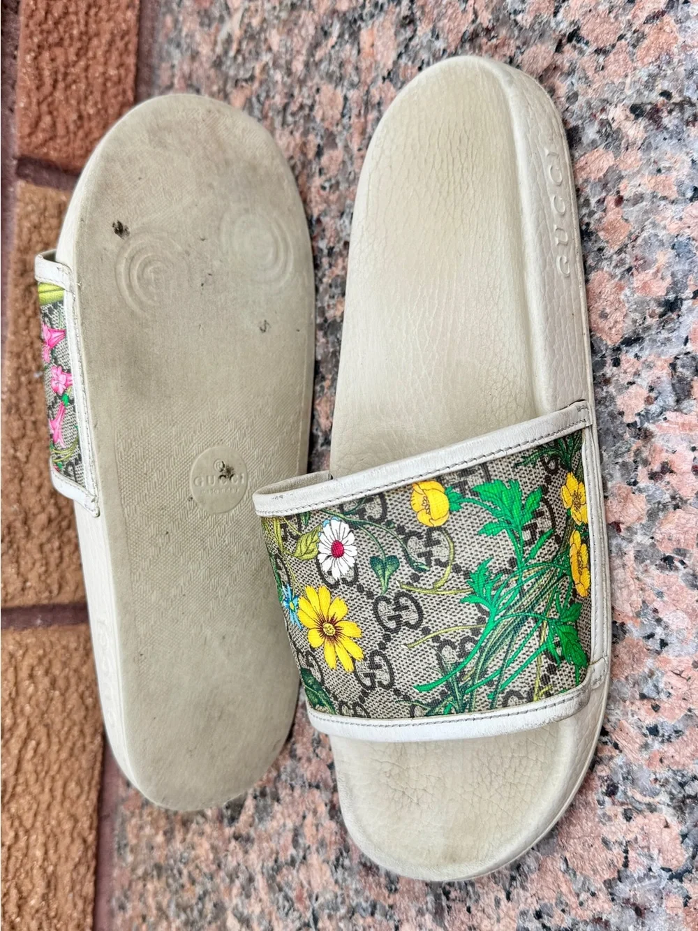 Gucci Beige Floral GG Canvas Slide Sandals